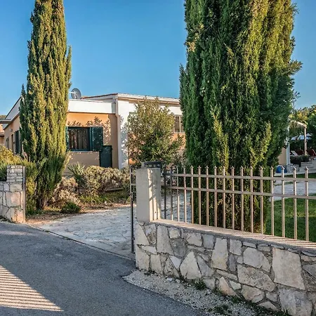 Breg Villa *