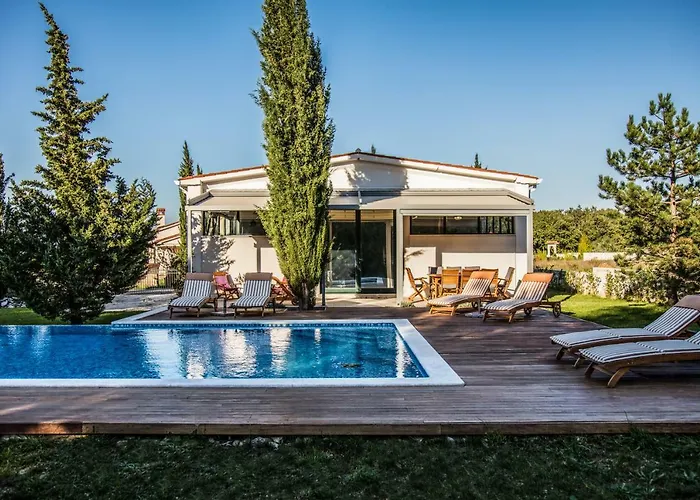 Breg Villa *